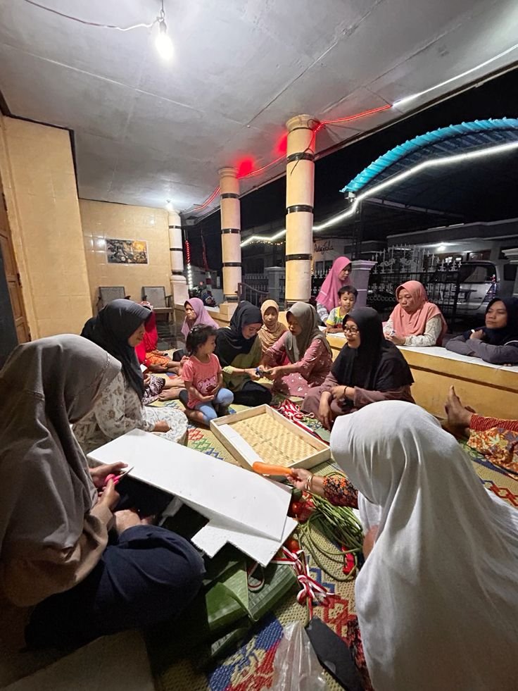 Program Pelatihan Keterampilan Membatik untuk Ibu-ibu PKK